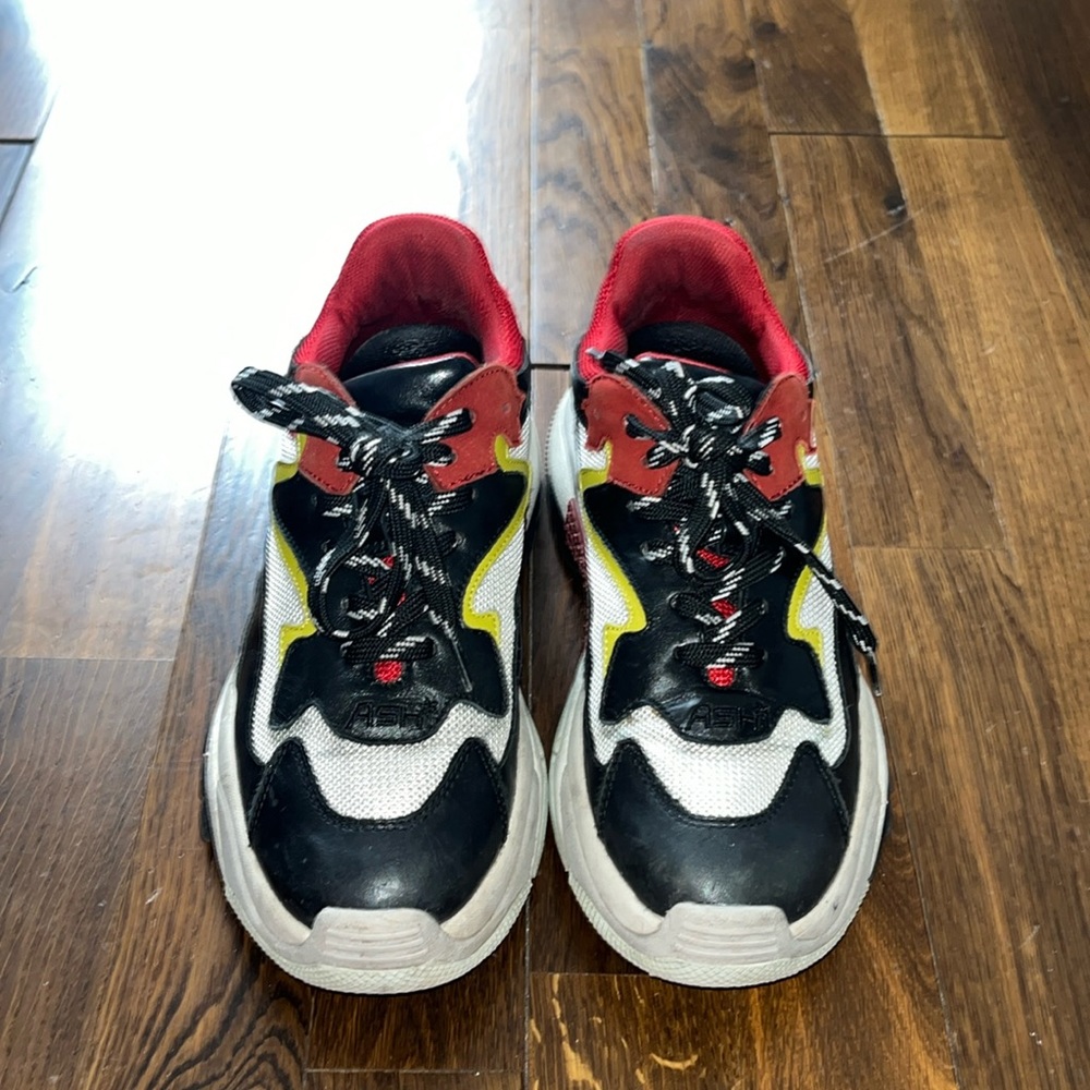 Ash Sneakers